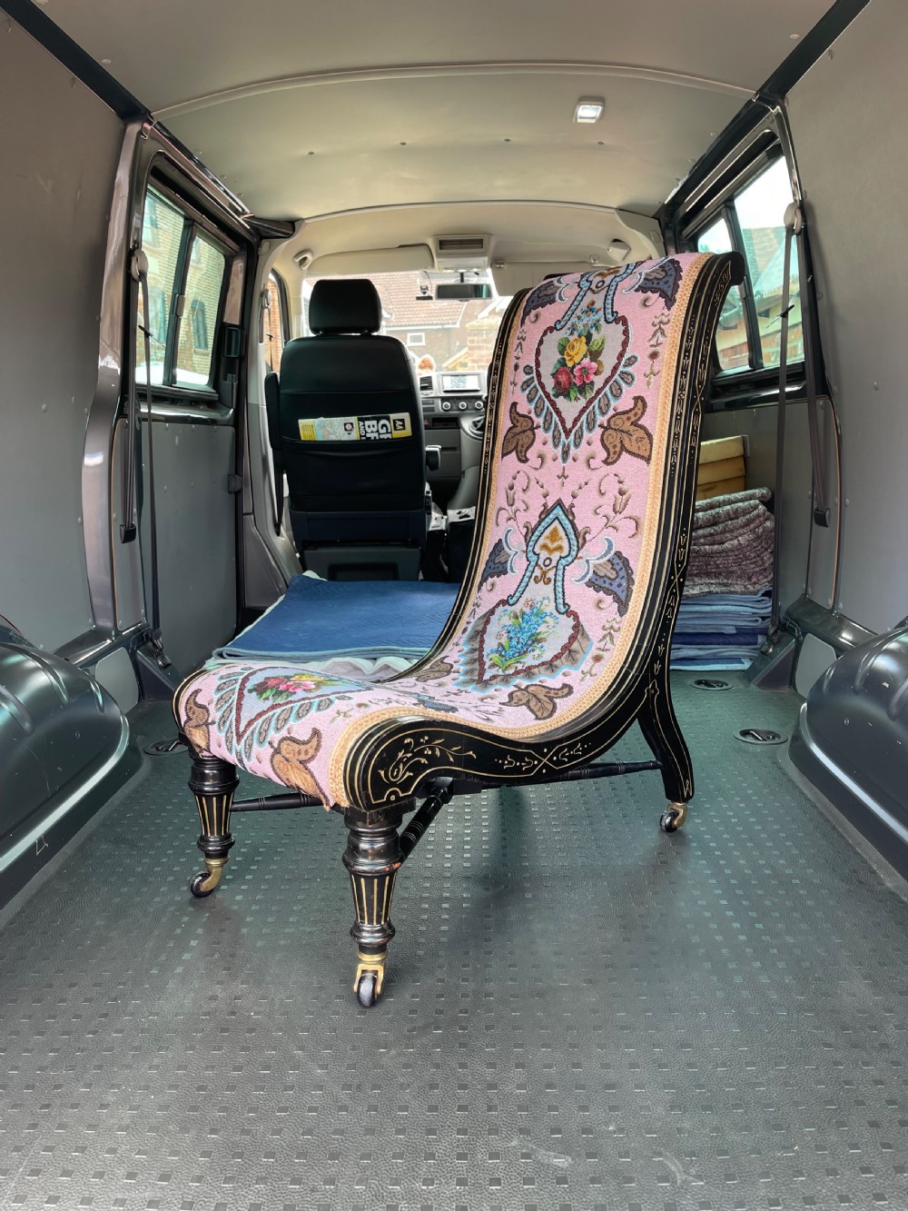 Aesthetic movement slipper chair 