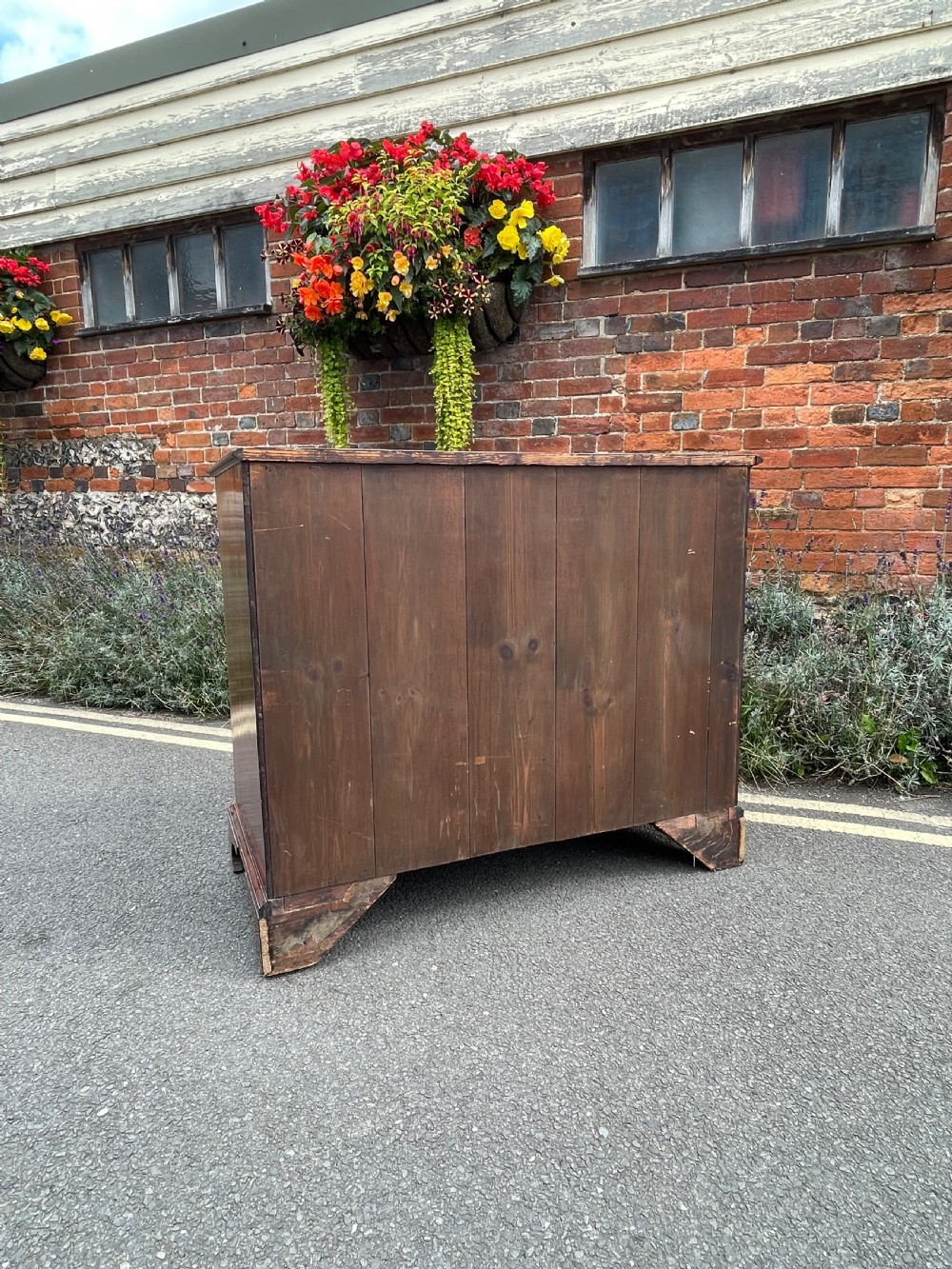 Georgian Mahogany chest of drawers  View VII