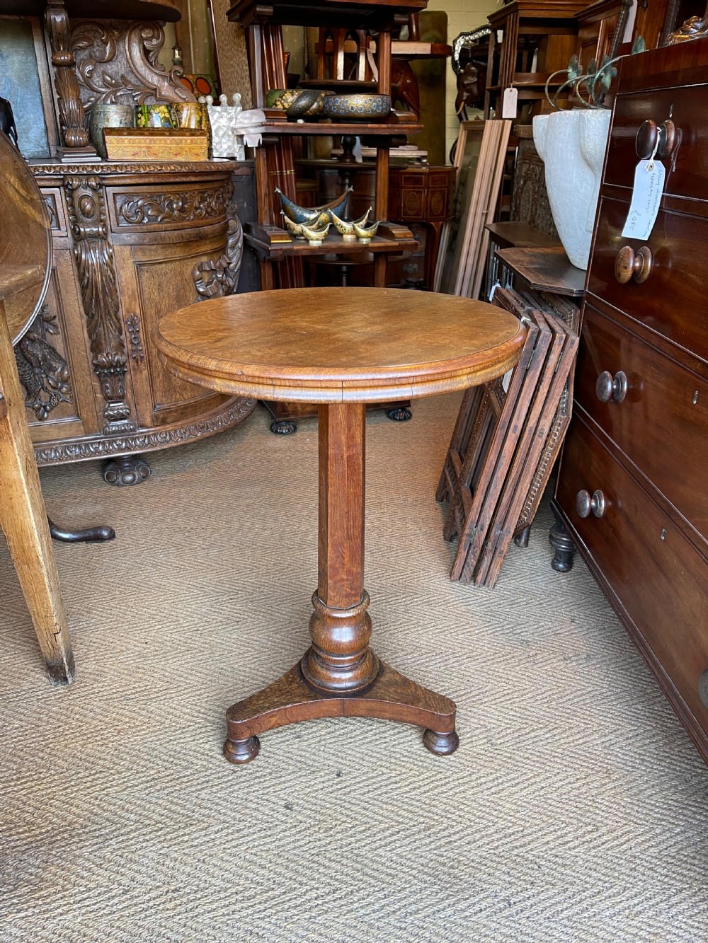 Nineteenth Century oak pedestal table 