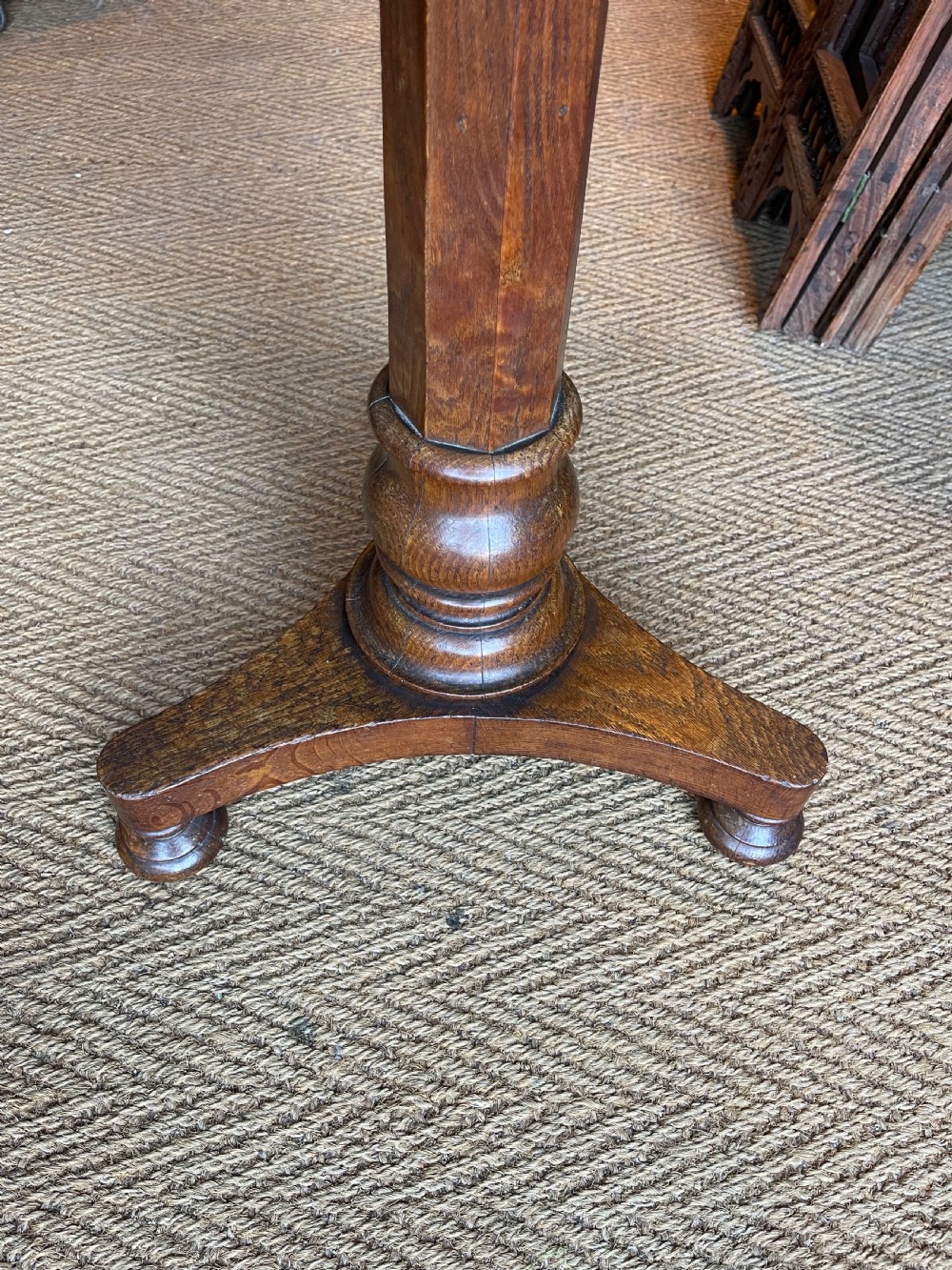 Nineteenth Century oak pedestal table  View III