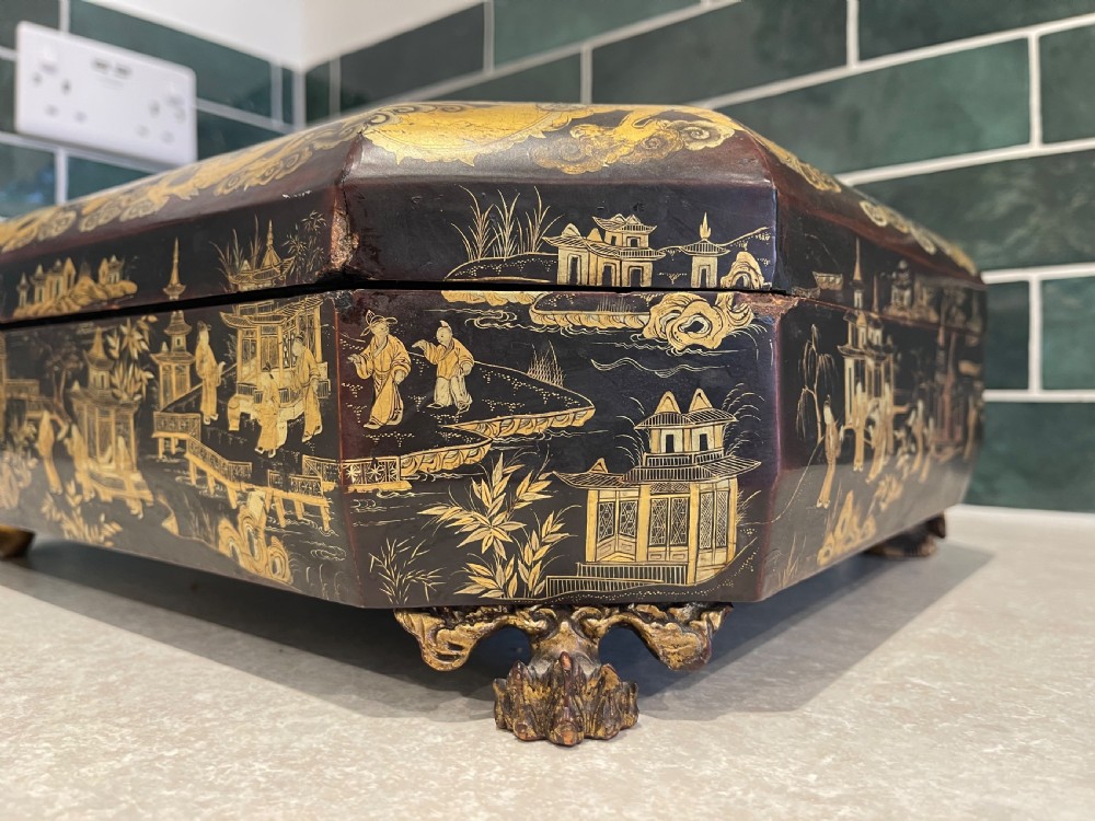 Chinese export lacquer gaming box View VIII