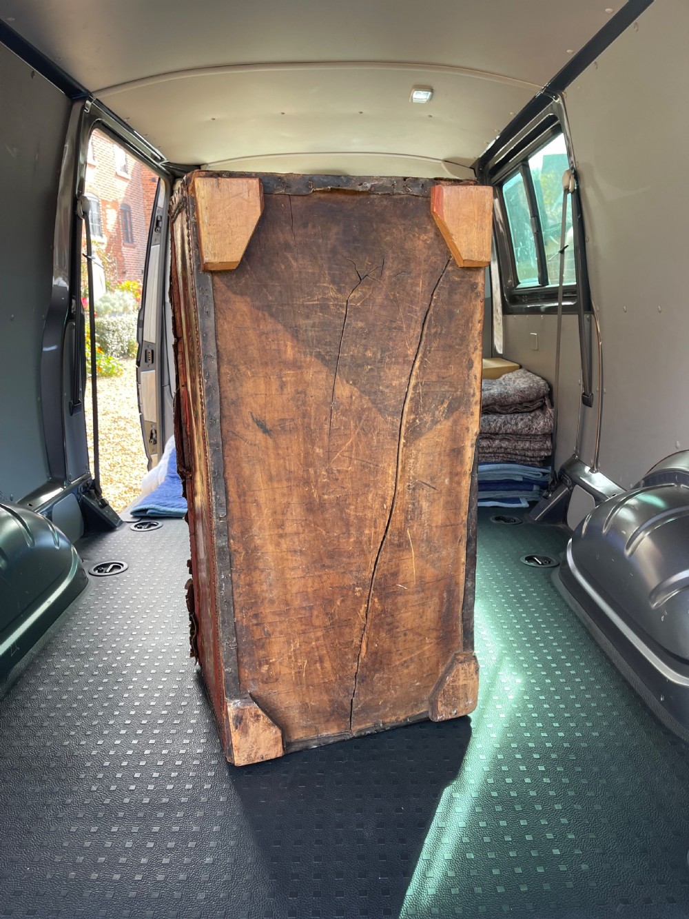 Chinese export painted camphor trunk View VI