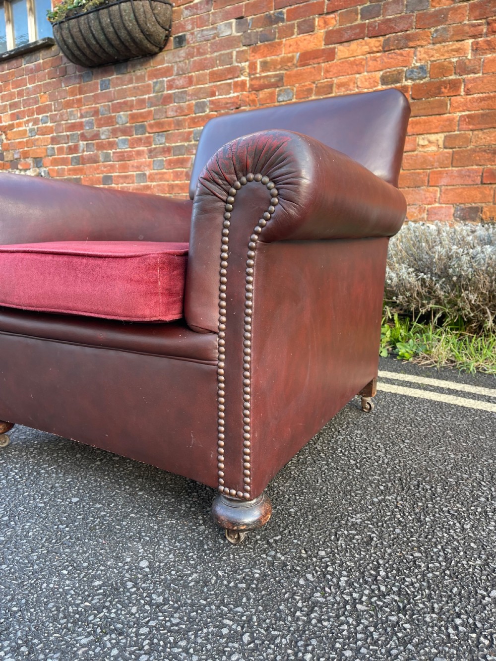 Pair of leather armchairs  View V