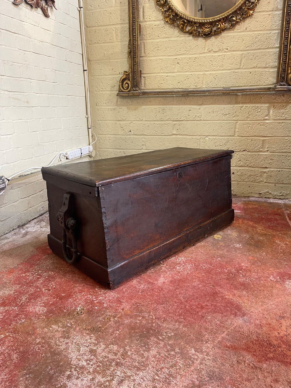 Camphorwood seamans chest