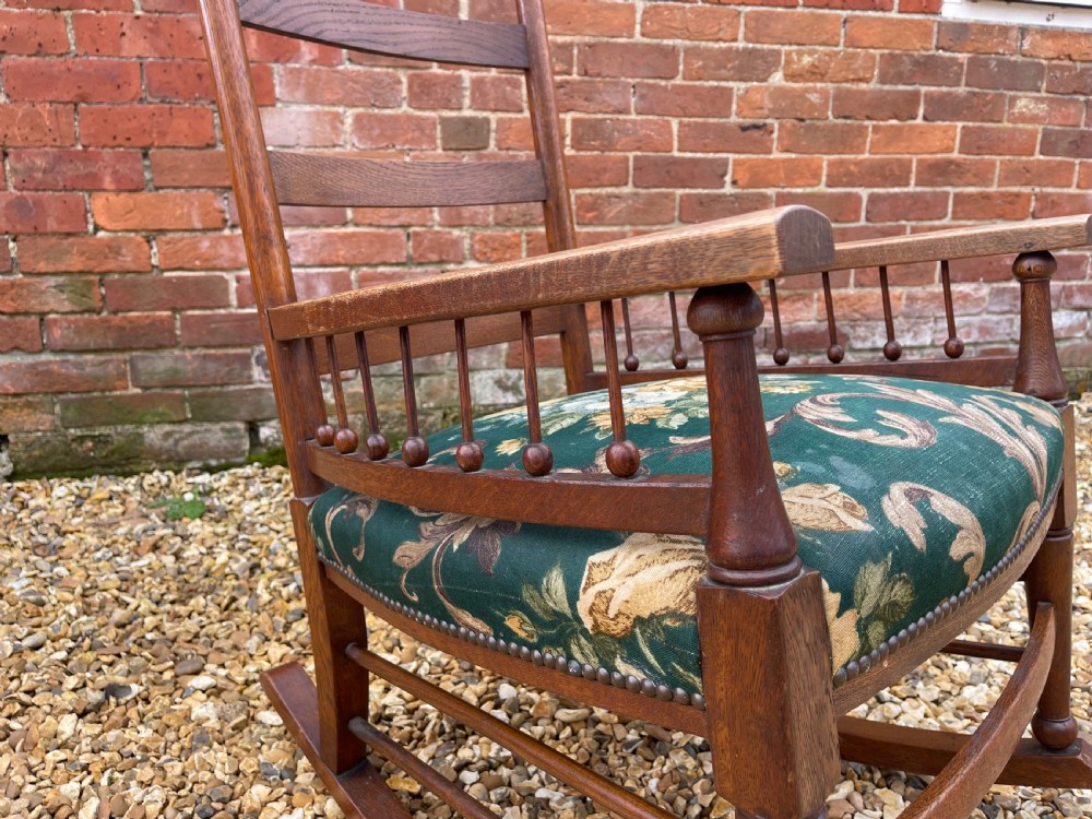 Oak rocking chair  View IV