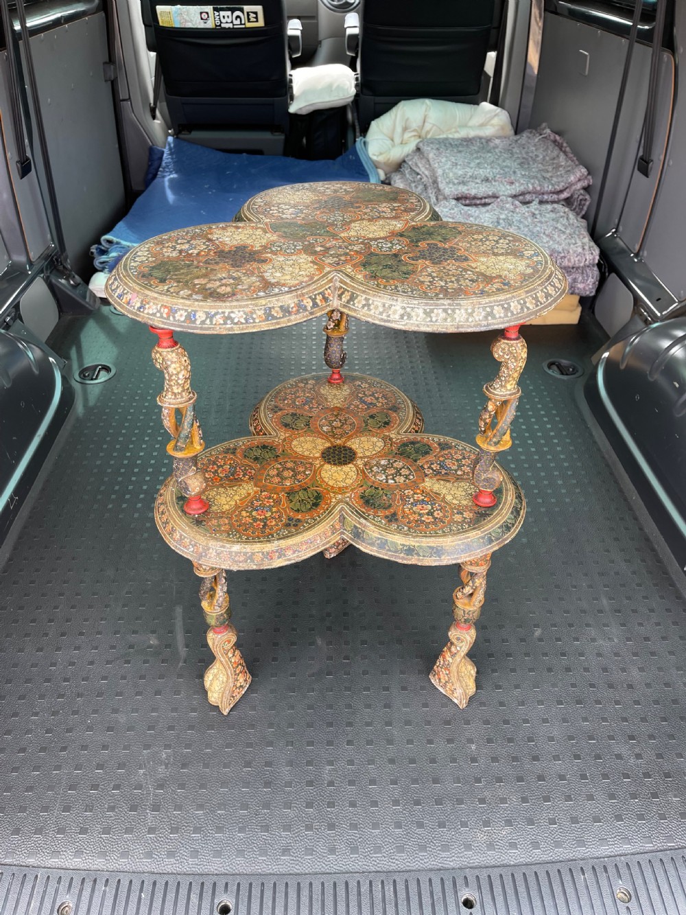 Kashmiri table