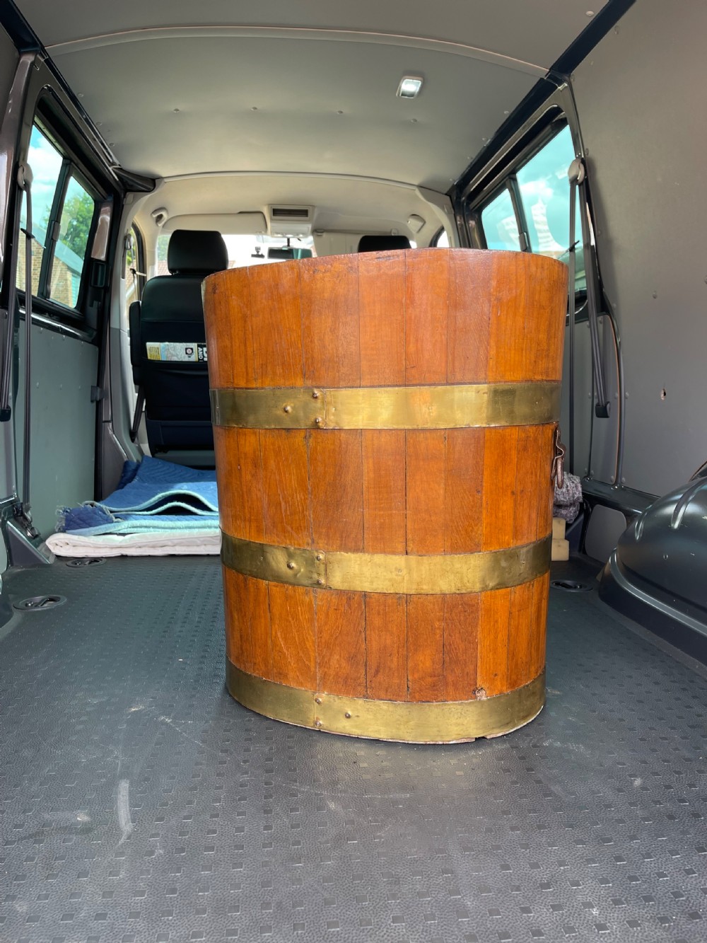Teak coopered barrel View IV