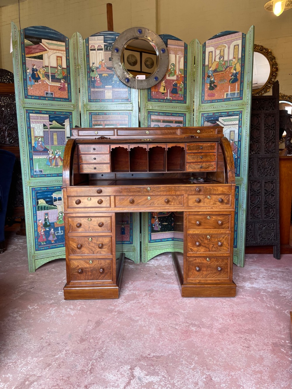 Fine walnut cylinder bureau 