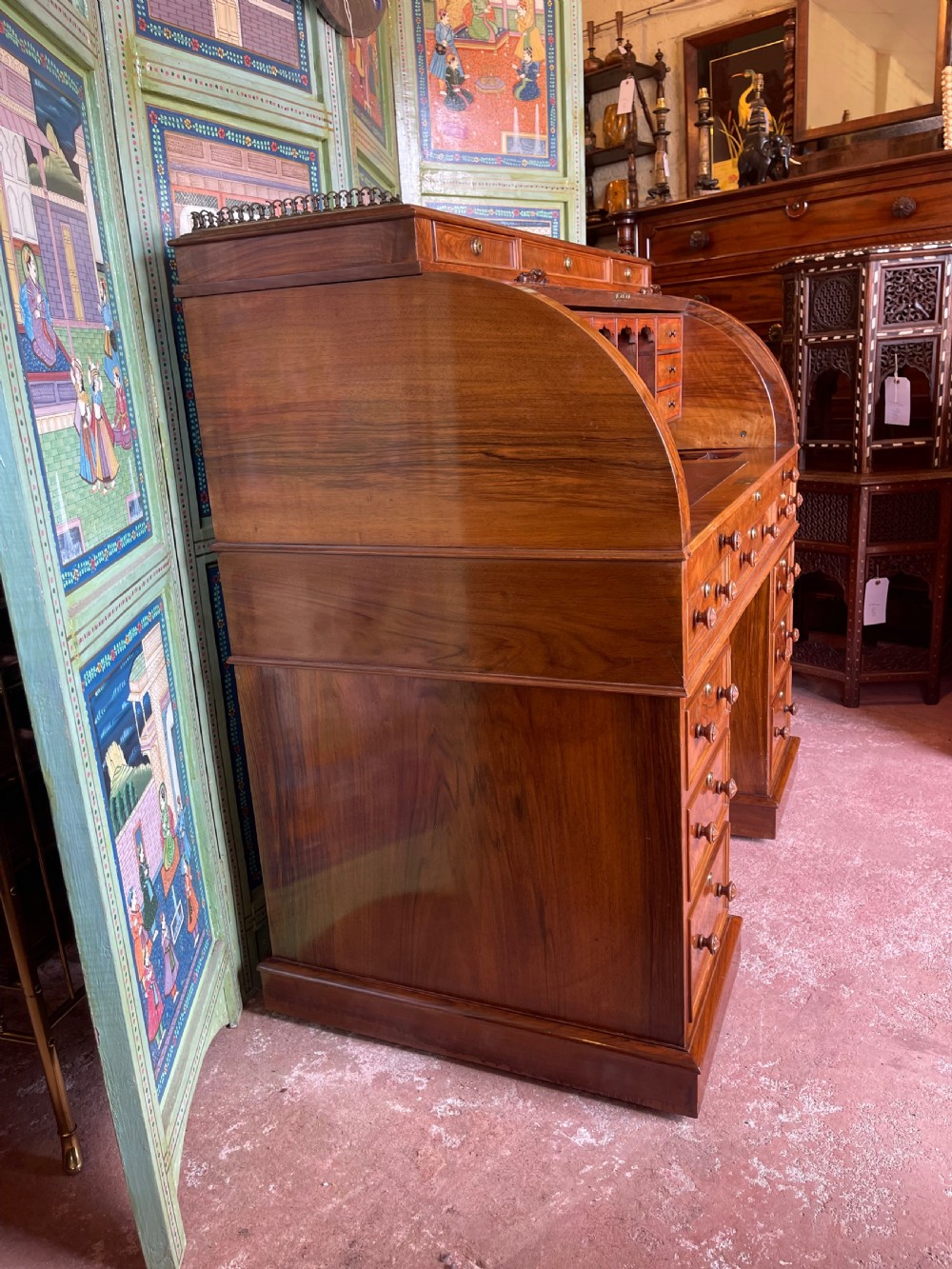 Fine walnut cylinder bureau  View X