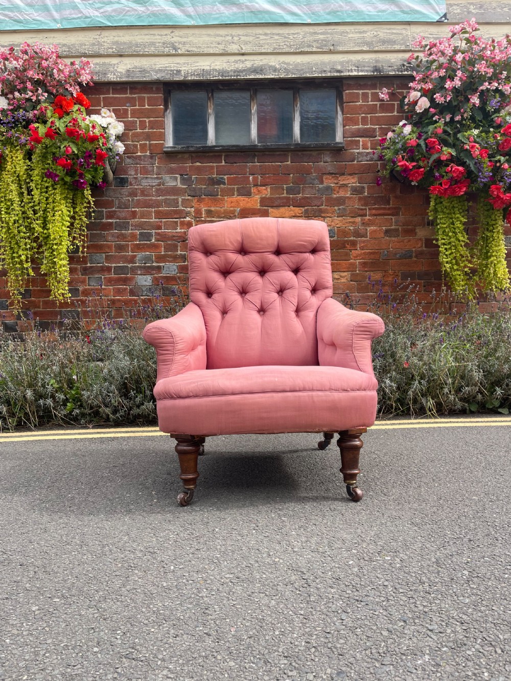 Late Victorian armchair  View IV