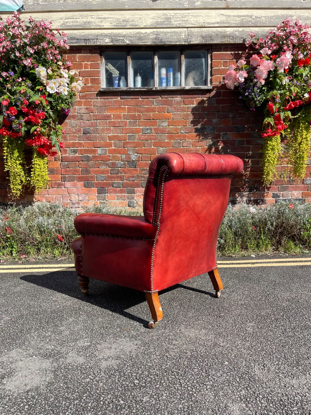 Antique leather armchair  View IV