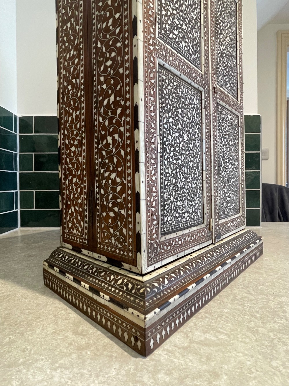 Fine North Indian inlaid tabletop cabinet  View VIII