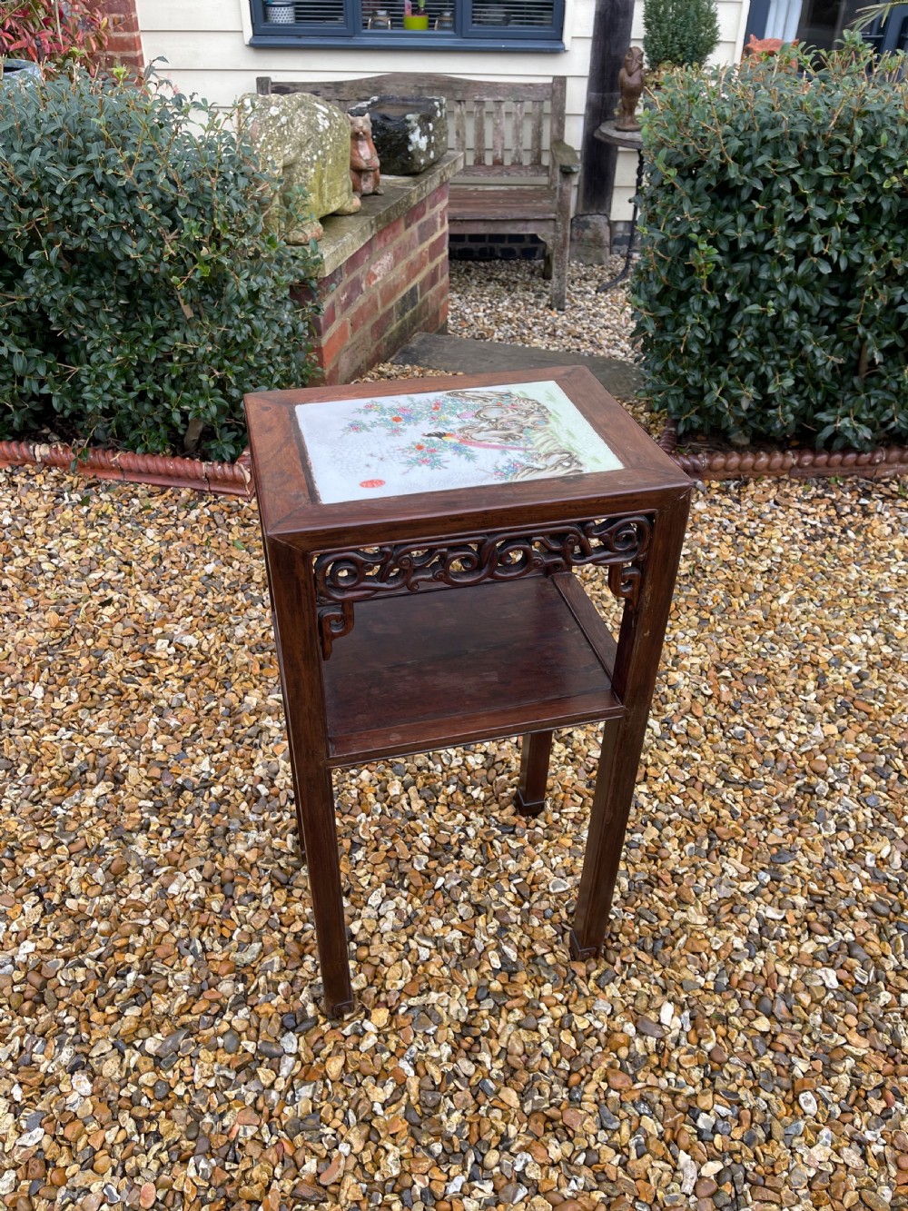 Chinese table
