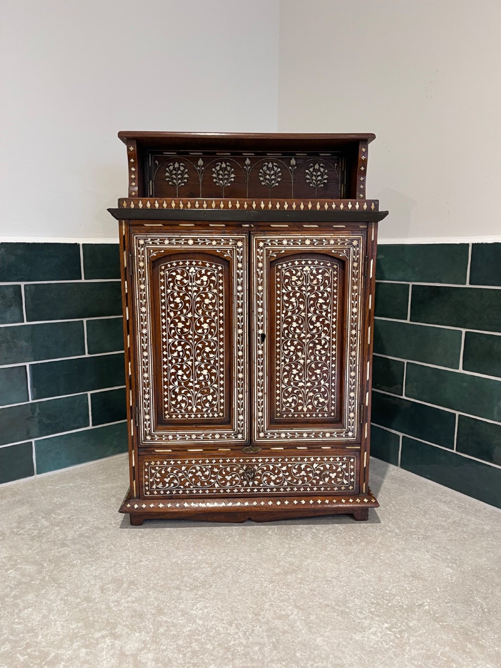 Hoshiarpur table cabinet 