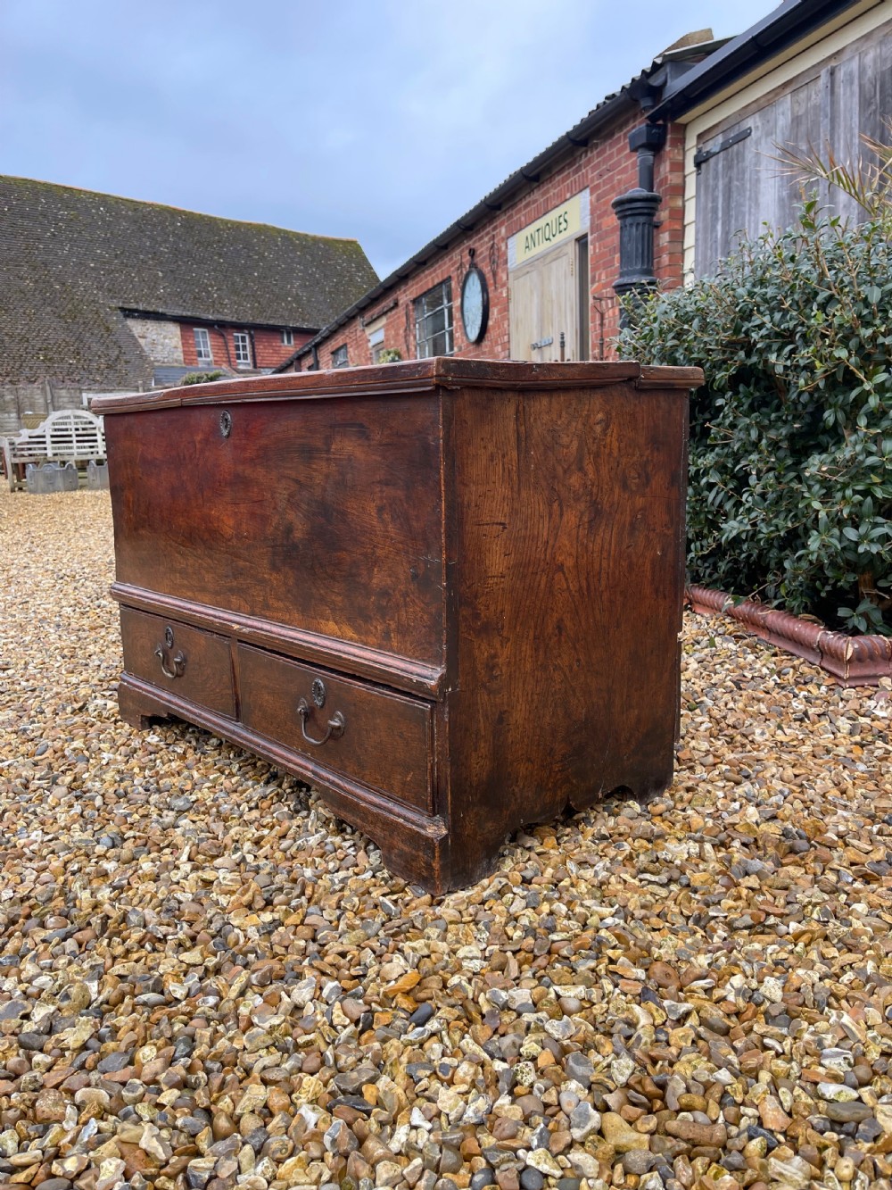 Eighteenth century elm coffer View VII