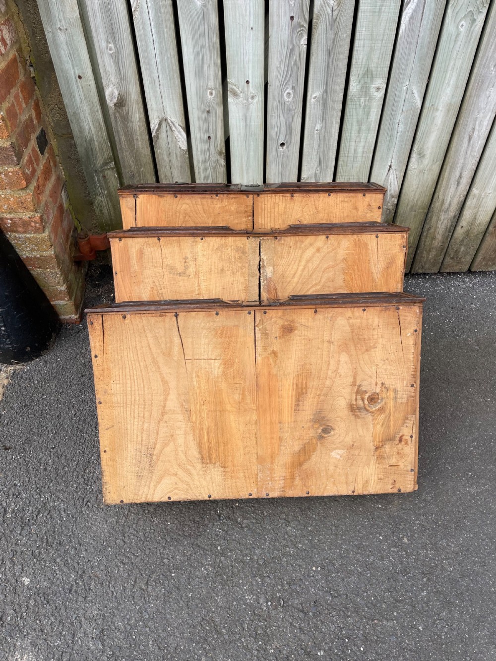 C17 oak chest of drawers  View II