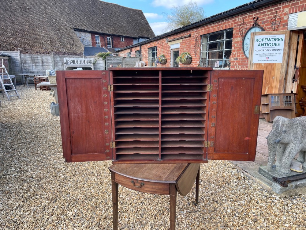Mahogany cabinet 