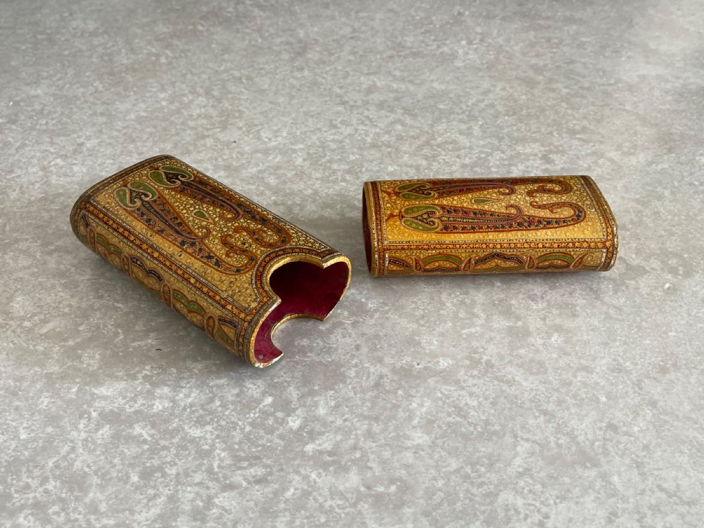 Fine Kashmiri small container  View VI