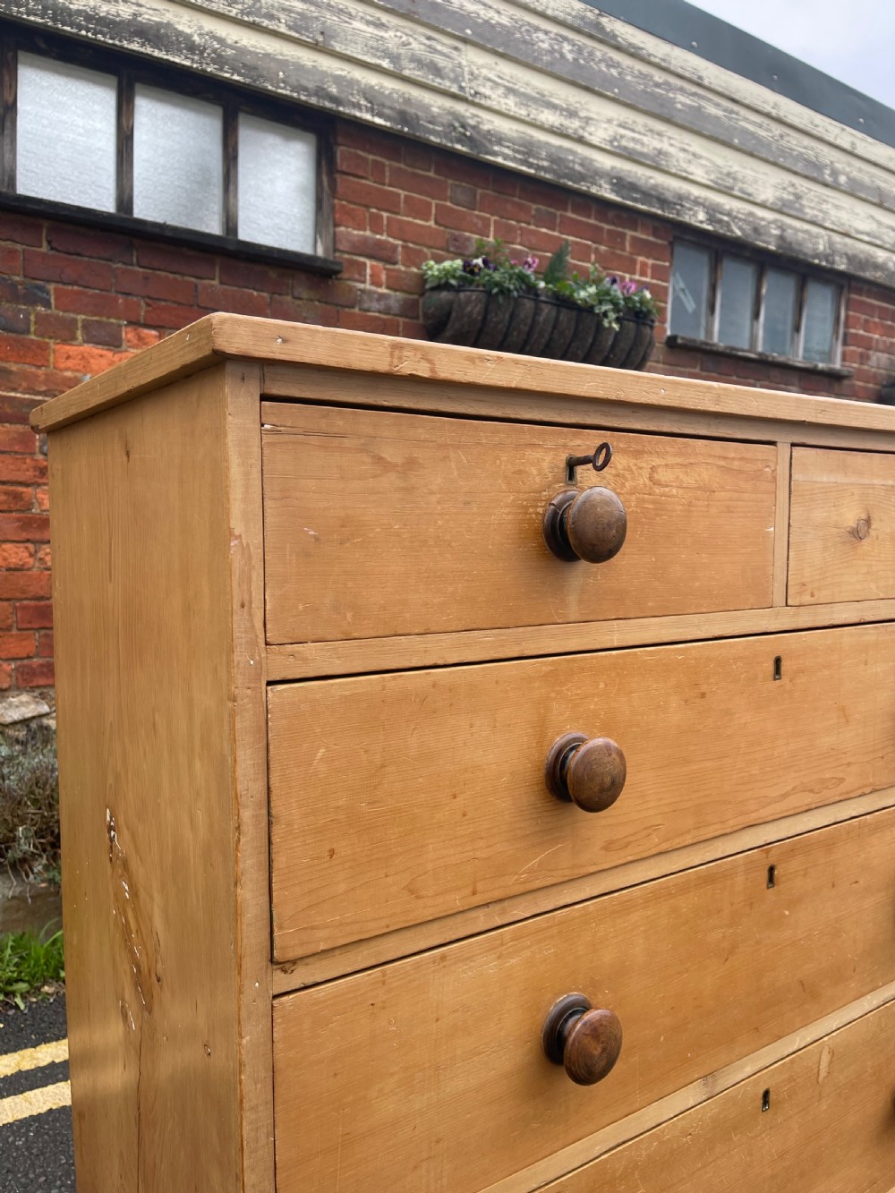 Victorian pine chest  View VIII