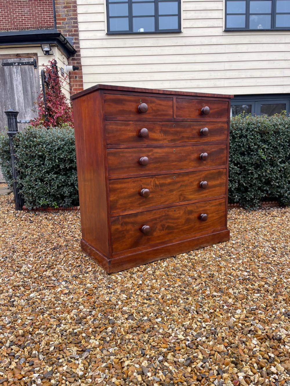 Victorian Mahogany chest of drawers 