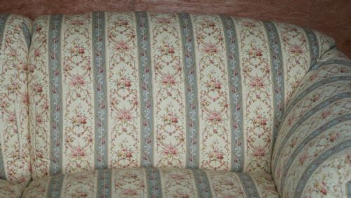 ANTIQUE HOWARD SONS PORTARLINGTON LARGE SOFA ORIGINAL TICKING UPHOLSTERY - ADDITIONAL PHOTO 4