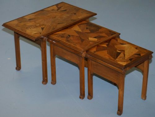 EXTREMELY RARE NEST OF EMILE GALLE CIRCA 1900 SPECIMEN WOOD TABLES ART NOUVEAU - ADDITIONAL PHOTO 5