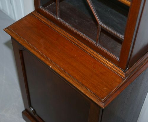 PAIR OF LARGE TALL ANTIQUE VICTORIAN MAHOGANY ASTRAL GLAZED LIBRARY BOOKCASES - ADDITIONAL PHOTO 5