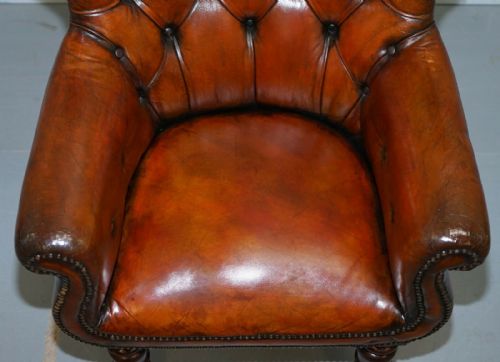 REGENCY CHESTERFIELD BROWN LEATHER PORTERS ARMCHAIR IN THE MANOR OF GILLOWS - ADDITIONAL PHOTO 4