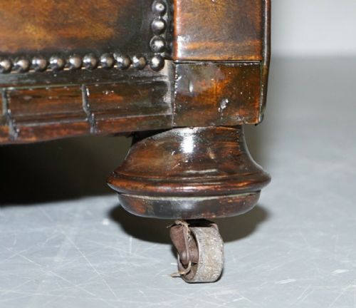 PAIR OF VICTORIAN RESTORED HAND DYED BROWN LEATHER CHESTERFIELD TUB ARMCHAIRS - ADDITIONAL PHOTO 6
