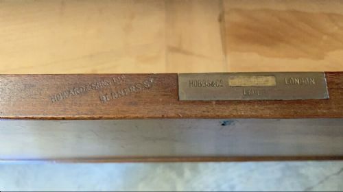 ORIGINAL ANTIQUE FULLY STAMPED HOWARD SON'S BERNERS STREET MAHOGANY WARDROBE - ADDITIONAL PHOTO 3
