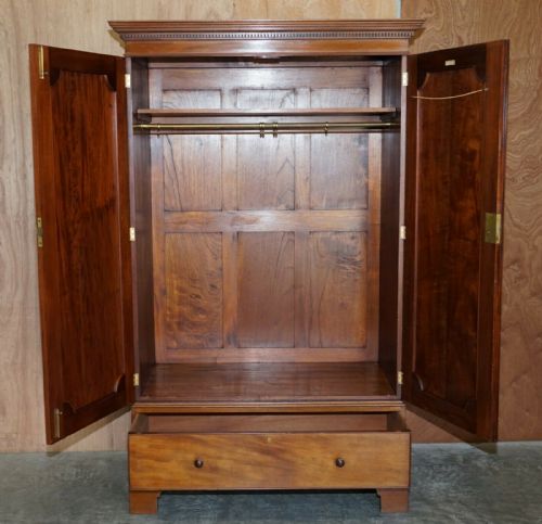 ORIGINAL ANTIQUE FULLY STAMPED HOWARD SON'S BERNERS STREET MAHOGANY WARDROBE - ADDITIONAL PHOTO 8