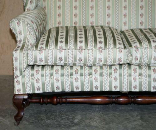 VICTORIAN HOWARD SONS TICKING FABRIC UPHOLSTERED DOUBLE WINGBACK SOFA ARMCHAIR - ADDITIONAL PHOTO 5