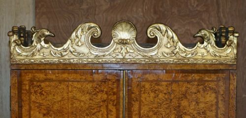 IMPORTANT ANTIQUE GEORGE II CIRCA 1740 MULBERRY WOOD GILTWOOD DRINKS CABINET - ADDITIONAL PHOTO 3