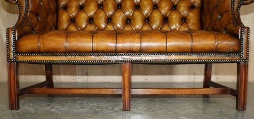 ANTIQUE RESTORED BROWN LEATHER CHESTERFIELD LIBRARY ARMCHAIRS SOFA STOOL SUITE - ADDITIONAL PHOTO 11