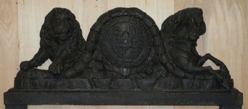 CIRCA 1400 HENRY VIII ARMORIAL COAT OF ARMS FIRE PLACE DIEU ET MON DROIT SIGNED - ADDITIONAL PHOTO 1