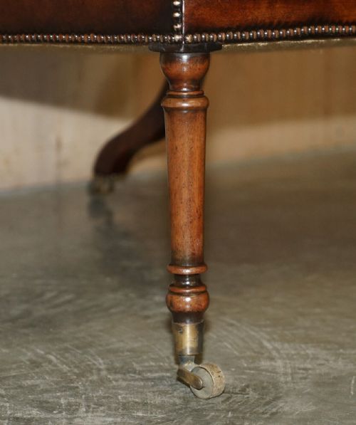 FULLY RESTORED ANTIQUE GEORGE III CIRCA 1780 BROWN LEATHER CHESTERFIELD ARMCHAIR - ADDITIONAL PHOTO 6