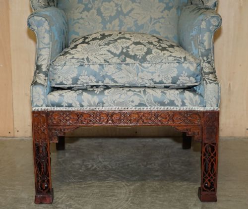 IMPORTANT ANTIQUE CIRCA 1820 THOMAS CHIPPENDALE HAND CARVED WINGBACK ARMCHAIR - ADDITIONAL PHOTO 5