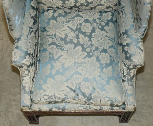 IMPORTANT ANTIQUE CIRCA 1820 THOMAS CHIPPENDALE HAND CARVED WINGBACK ARMCHAIR - ADDITIONAL PHOTO 12