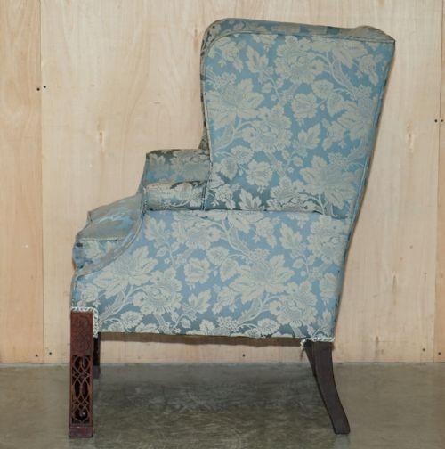 IMPORTANT ANTIQUE CIRCA 1820 THOMAS CHIPPENDALE HAND CARVED WINGBACK ARMCHAIR - ADDITIONAL PHOTO 14