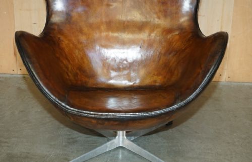 ORIGINAL FULLY RESTORED 1965 FRITZ HANSEN EGG CHAIR FOOTSTOOL IN BROWN LEATHER - ADDITIONAL PHOTO 6