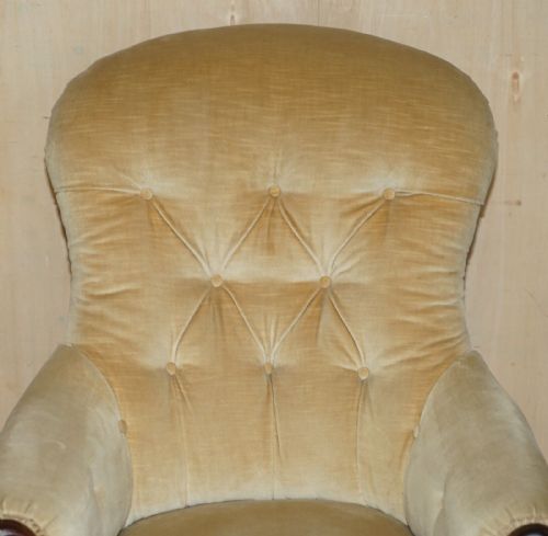 IMPORTANT PAIR OF ROYAL STAMPED JOHNSTONE JEANES CROWN ESTATE MADE ARMCHAIRS - ADDITIONAL PHOTO 2
