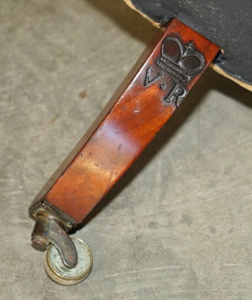 IMPORTANT PAIR OF ROYAL STAMPED JOHNSTONE JEANES CROWN ESTATE MADE ARMCHAIRS - ADDITIONAL PHOTO 5