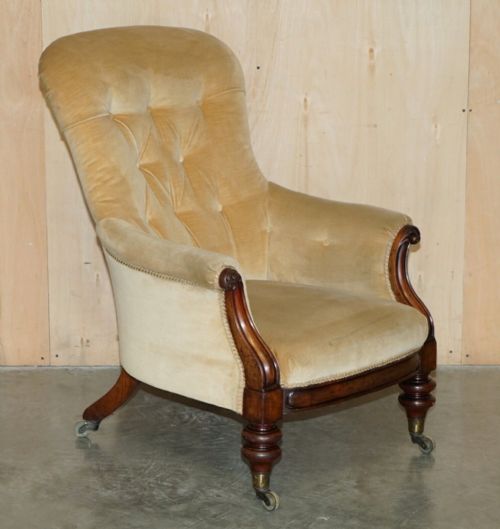 IMPORTANT PAIR OF ROYAL STAMPED JOHNSTONE JEANES CROWN ESTATE MADE ARMCHAIRS - ADDITIONAL PHOTO 17