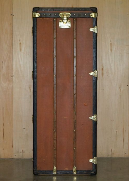 FULLY RESTORED ANTIQUE 1910 LOUIS VUITTON STAMPED SIGNED MALLE PENDERIE TRUNK - ADDITIONAL PHOTO 1