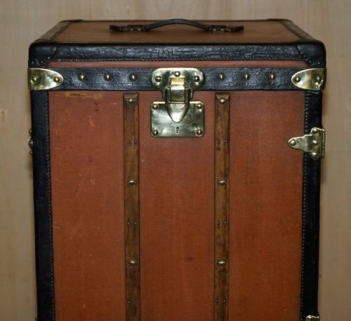 FULLY RESTORED ANTIQUE 1910 LOUIS VUITTON STAMPED SIGNED MALLE PENDERIE TRUNK - ADDITIONAL PHOTO 2