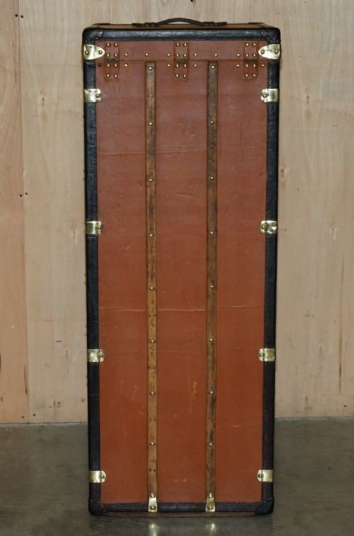 FULLY RESTORED ANTIQUE 1910 LOUIS VUITTON STAMPED SIGNED MALLE PENDERIE TRUNK - ADDITIONAL PHOTO 8