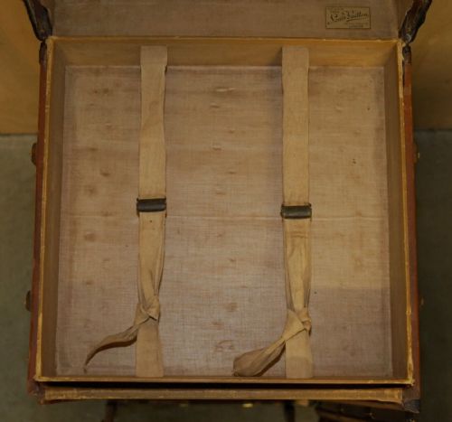 FULLY RESTORED ANTIQUE 1910 LOUIS VUITTON STAMPED SIGNED MALLE PENDERIE TRUNK - ADDITIONAL PHOTO 16