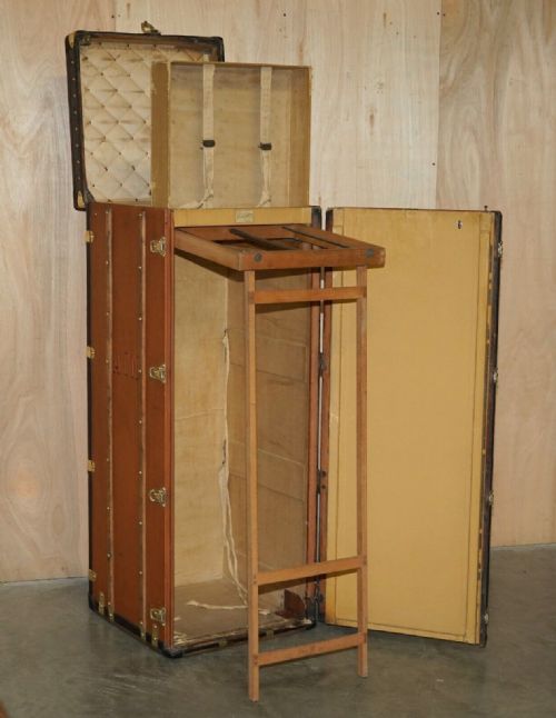 FULLY RESTORED ANTIQUE 1910 LOUIS VUITTON STAMPED SIGNED MALLE PENDERIE TRUNK - ADDITIONAL PHOTO 18