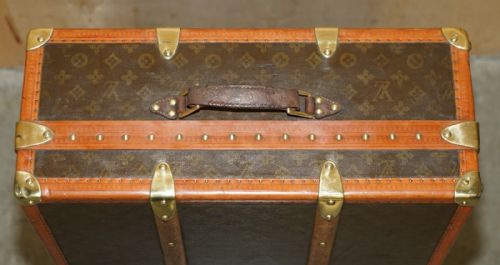 RRP 55000 FULLY RESTORED ANTIQUE LOUIS VUITTON STAMPED MONOGRAM WARDROBE TRUNK - ADDITIONAL PHOTO 5