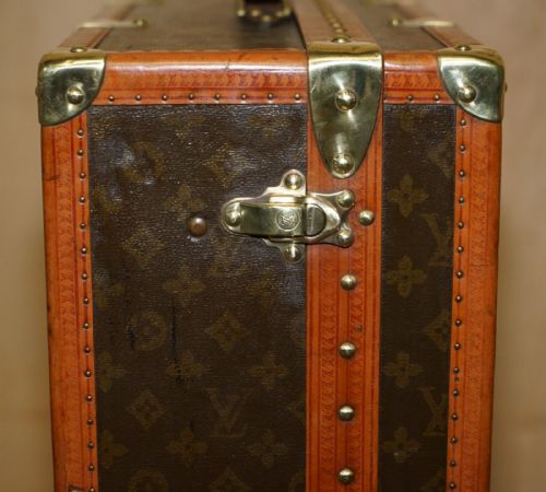 RRP 55000 FULLY RESTORED ANTIQUE LOUIS VUITTON STAMPED MONOGRAM WARDROBE TRUNK - ADDITIONAL PHOTO 7